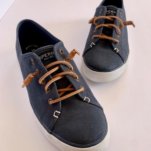 sperry pier view navy